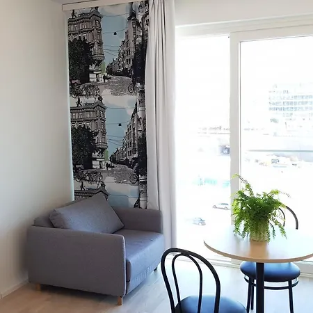 Floor At Pasila Apartament